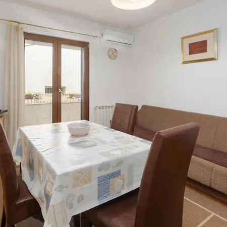 Apartamento Gorgeous In With Wifi *