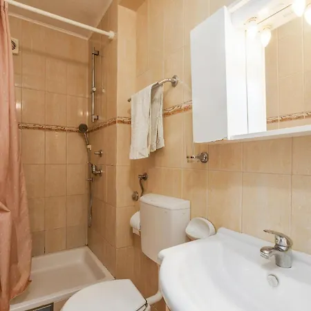 Apartamento Gorgeous In With Wifi