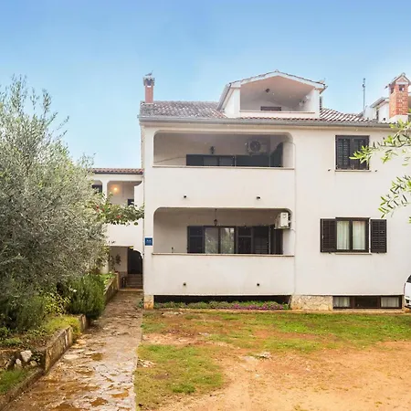 Apartamento Gorgeous In With Wifi Poreč